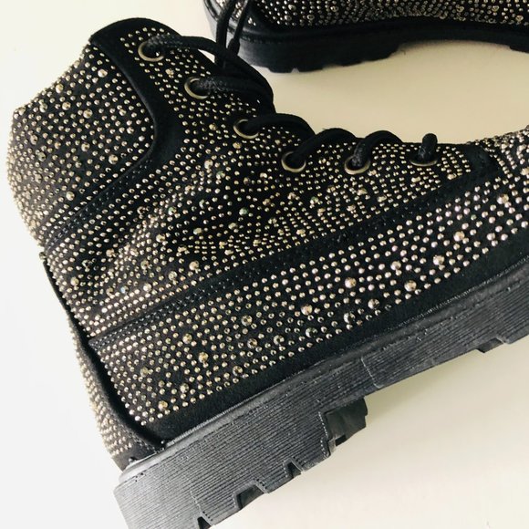 ROCK & CANDY "Lilyana" Front Lace-Up Silver Studded Boots Size 7 - Picture 3 of 8